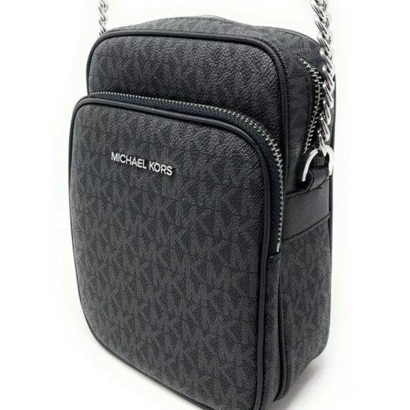 Michael Kors Jet Set Travel Flight Crossbody - Picture 3 of 9